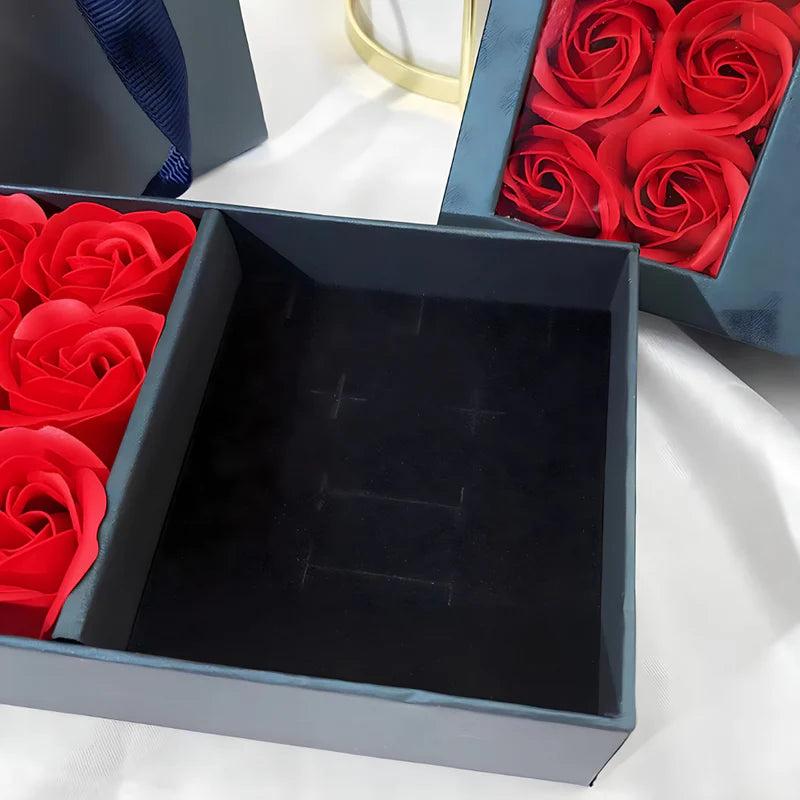 Lux poklon set - Elegantna kutija sa ružama